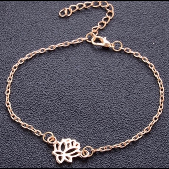 🆕🌟Cute Gold Lotus Flower Bracelet or Anklet🌟 - Picture 2 of 7